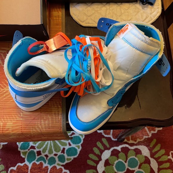 Jordan Off White AIR JORDAN 1 1985 - Picture 3 of 3